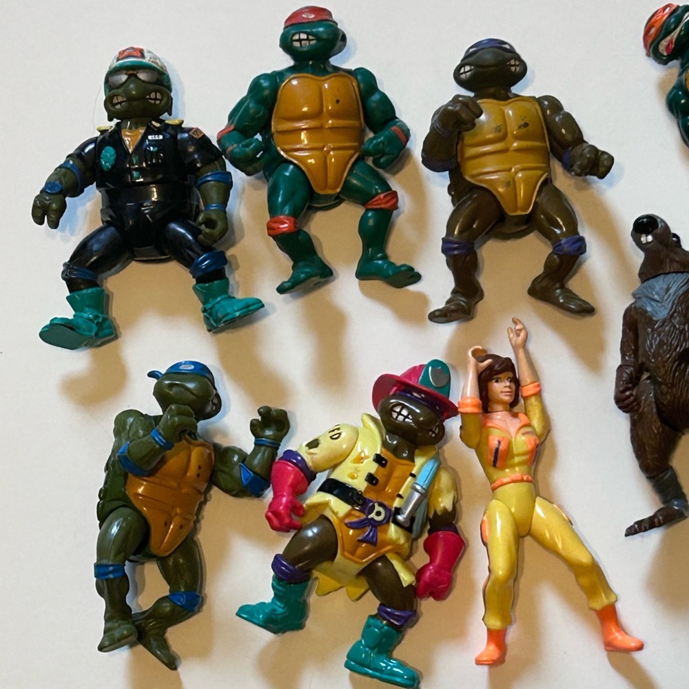 Vintage Lot of 10 TMNT Teenage Mutant Ninja Turtles Action Figures 80s and 90s - Picture 2 of 8
